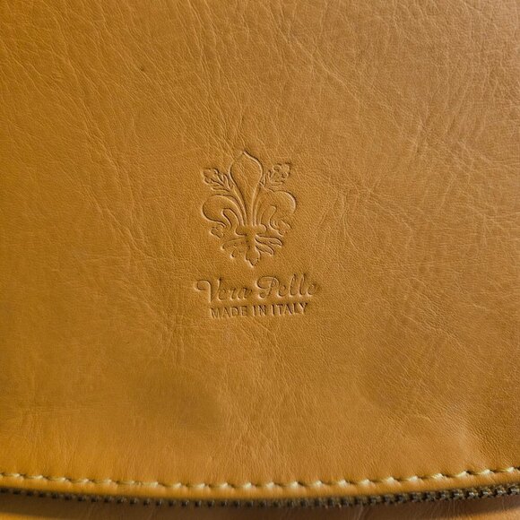 🔆3 for $15! Vera Pelle Leather Crossbody Handbag - Picture 3 of 8
